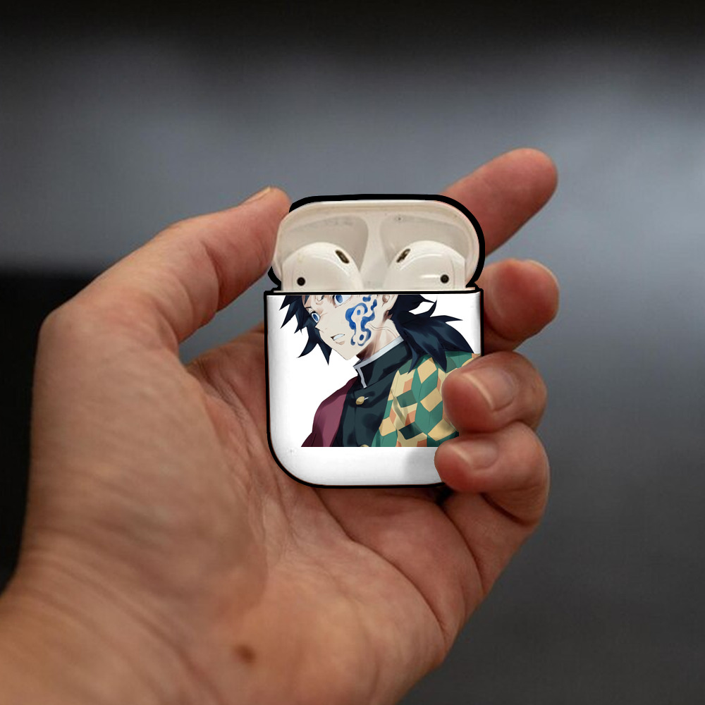 鬼滅の刃（きめつのやいば）水柱-冨岡 義勇／とみおか ぎゆう Tomioka Giyuu AirPods 第2世代保護ケース ハードシェル ブラック 耐衝撃・防指紋・カラビナ付き