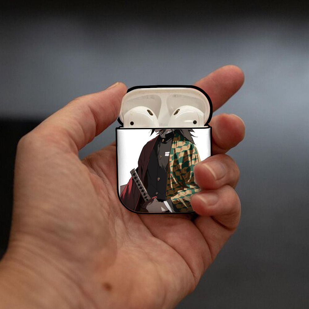 鬼滅の刃（きめつのやいば）水柱-冨岡 義勇／とみおか ぎゆう Tomioka Giyuu AirPods 第2世代保護ケース ハードシェル ブラック 耐衝撃・防指紋・カラビナ付き