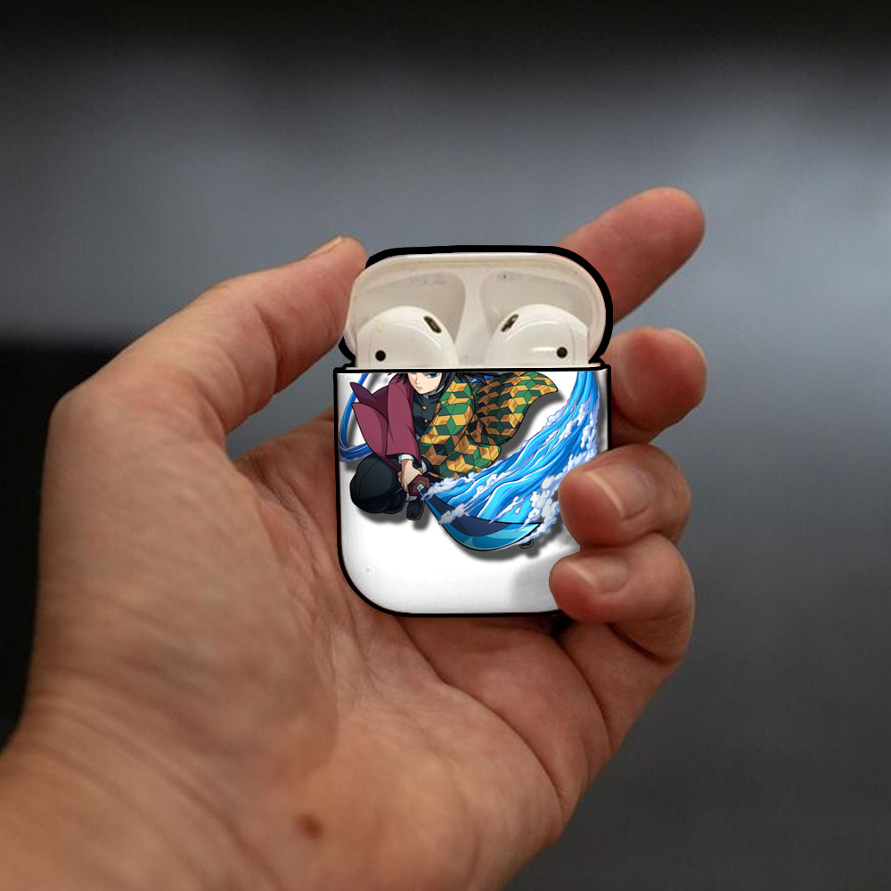 鬼滅の刃（きめつのやいば）水柱-冨岡 義勇／とみおか ぎゆう Tomioka Giyuu AirPods 第2世代保護ケース ハードシェル ブラック 耐衝撃・防指紋・カラビナ付き