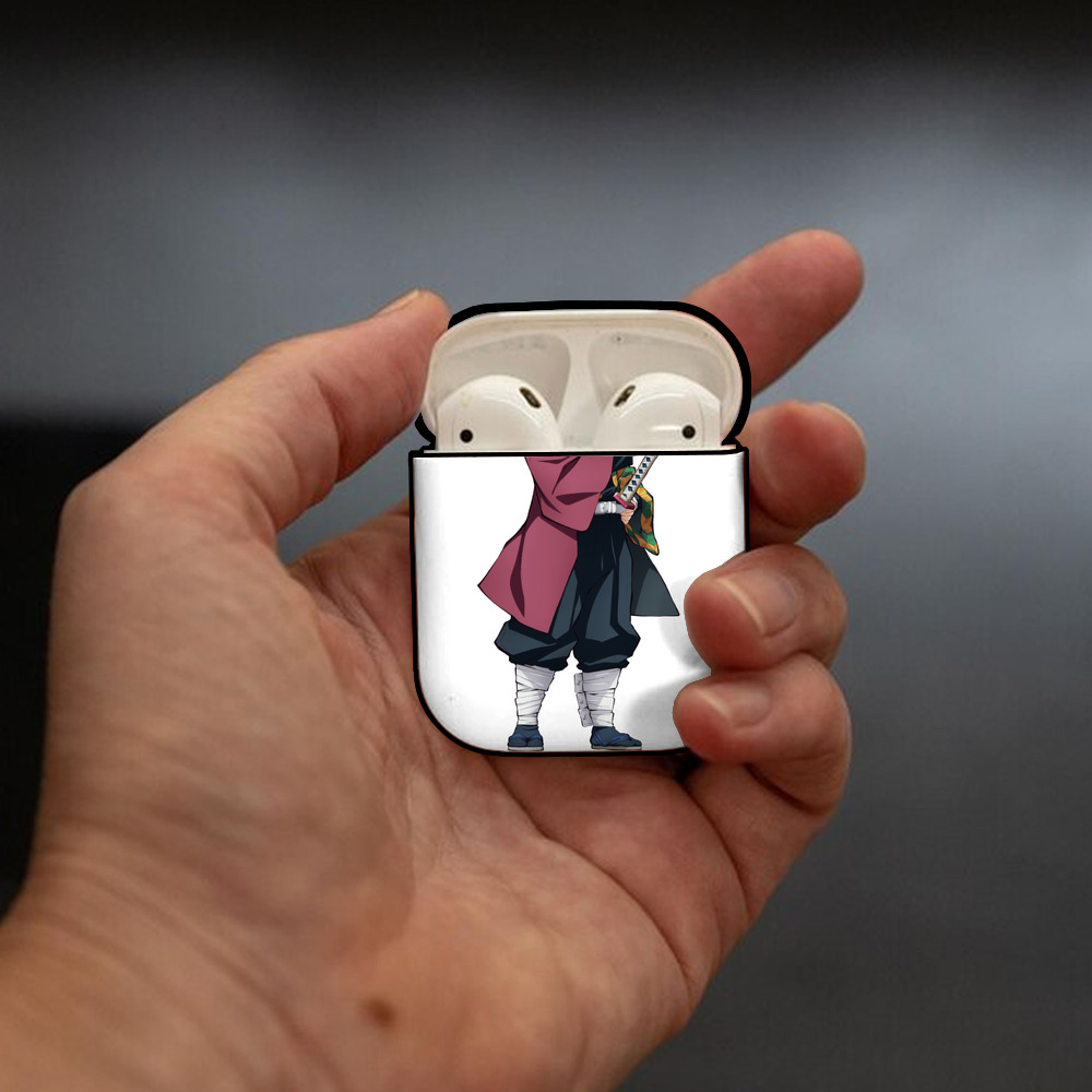 鬼滅の刃（きめつのやいば）水柱-冨岡 義勇／とみおか ぎゆう Tomioka Giyuu AirPods 第2世代保護ケース ハードシェル ブラック 耐衝撃・防指紋・カラビナ付き