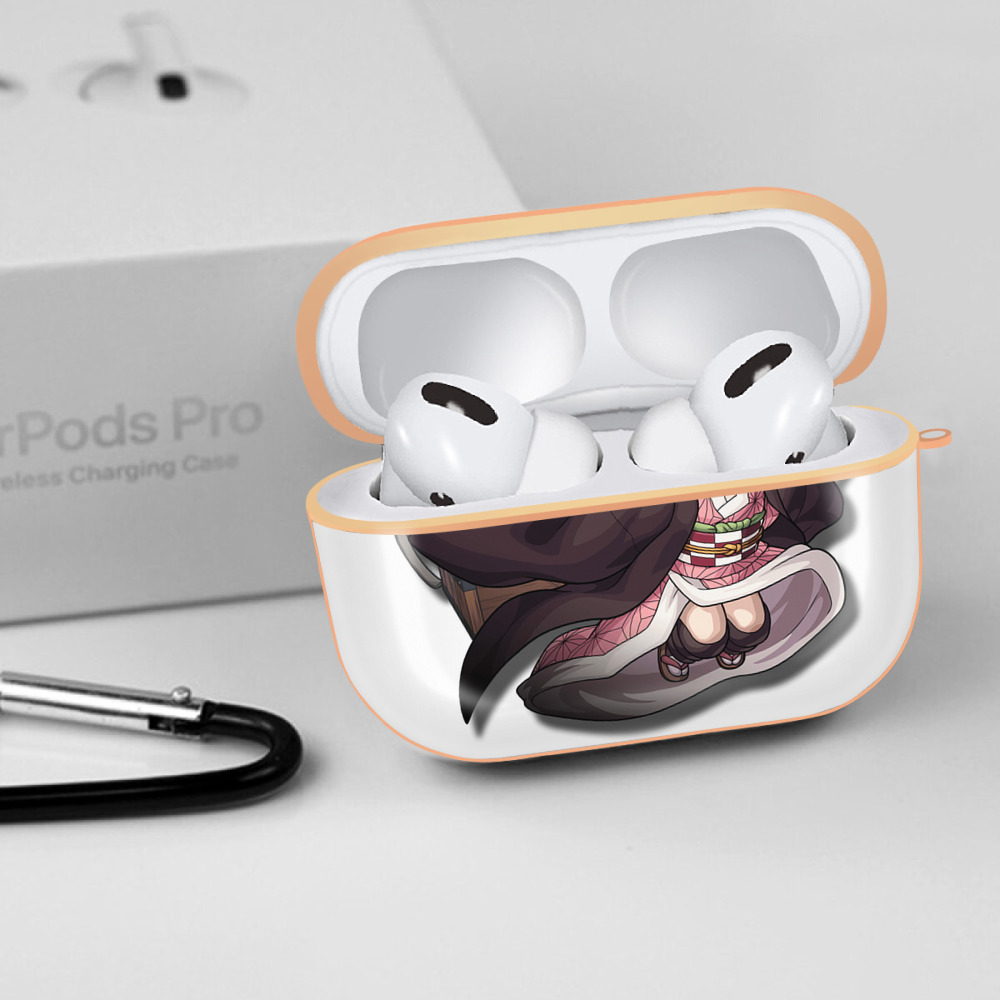 鬼滅の刃（きめつのやいば）竈門 禰󠄀豆子／かまど ねずこ Kamado Nezuko 【AirPods Pro用】ハードシェル保護ケース｜耐衝撃・防指紋・カラビナ付き商品仕様