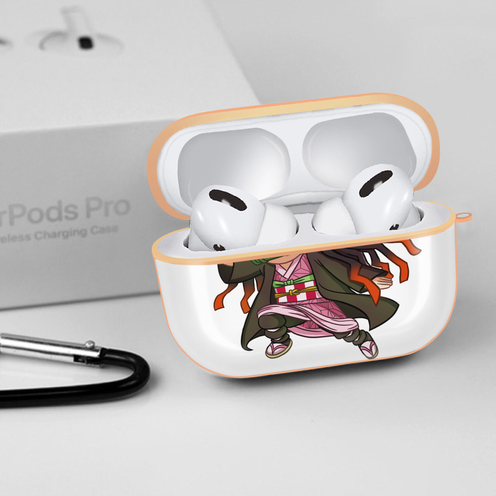 鬼滅の刃（きめつのやいば）竈門 禰󠄀豆子／かまど ねずこ Kamado Nezuko 【AirPods Pro用】ハードシェル保護ケース｜耐衝撃・防指紋・カラビナ付き商品仕様