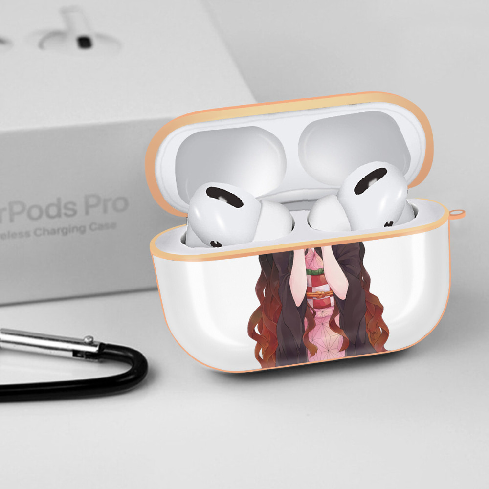 鬼滅の刃（きめつのやいば）竈門 禰󠄀豆子／かまど ねずこ Kamado Nezuko 【AirPods Pro用】ハードシェル保護ケース｜耐衝撃・防指紋・カラビナ付き商品仕様