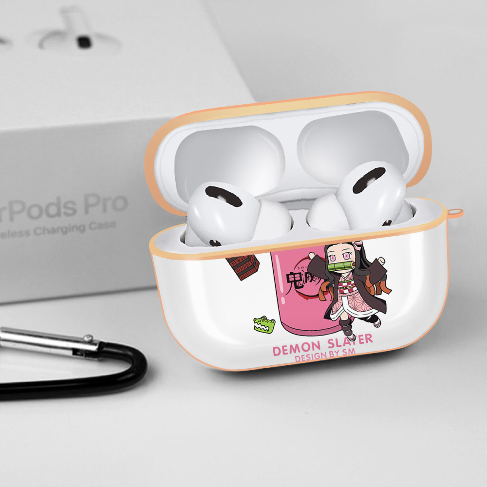 鬼滅の刃（きめつのやいば）竈門 禰󠄀豆子／かまど ねずこ Kamado Nezuko 【AirPods Pro用】ハードシェル保護ケース｜耐衝撃・防指紋・カラビナ付き商品仕様
