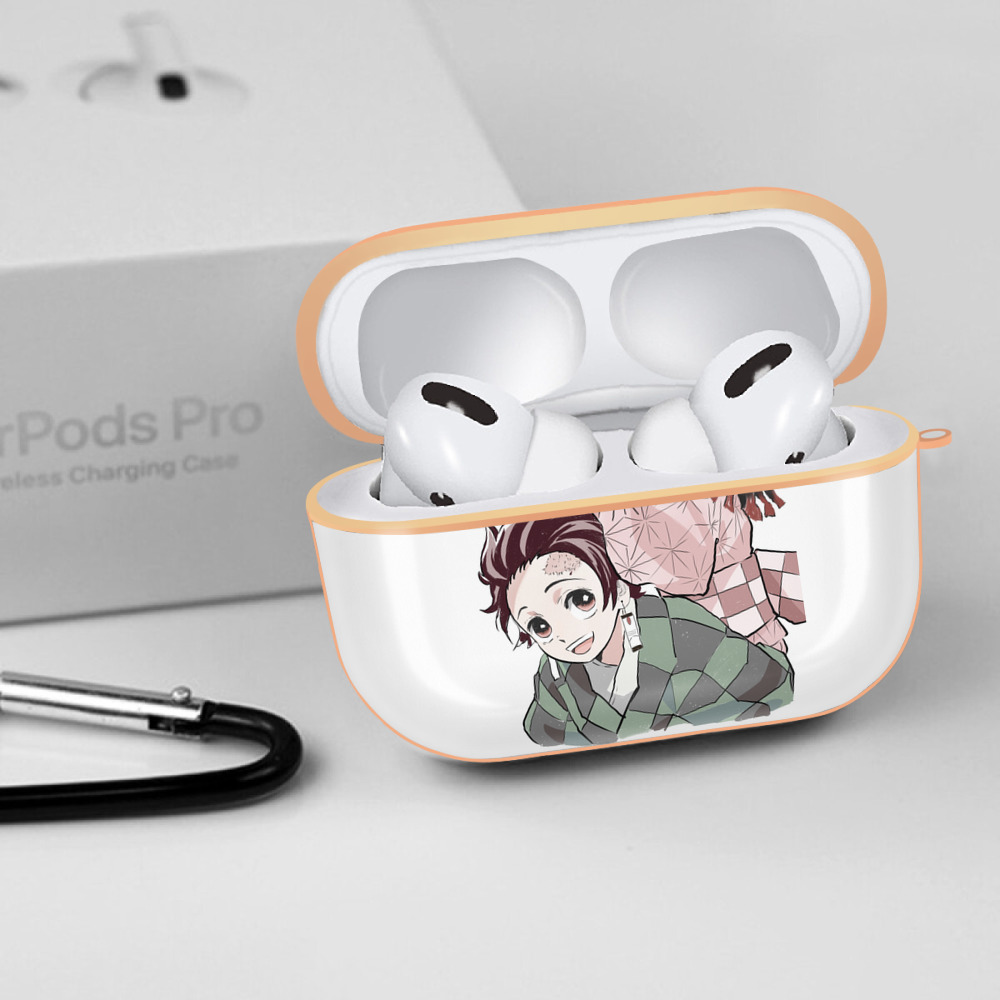 鬼滅の刃（きめつのやいば）竈門 禰󠄀豆子／かまど ねずこ Kamado Nezuko 【AirPods Pro用】ハードシェル保護ケース｜耐衝撃・防指紋・カラビナ付き商品仕様